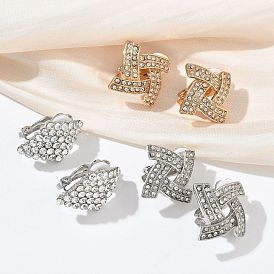 Серьги-клипсы в форме ромба из сплава со стразами