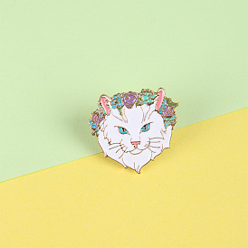 Adorable White Cat Brooch with Rose Crown - Fun Feline Accessory