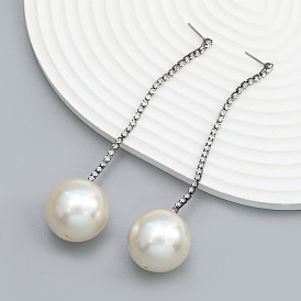 European and American Long Pearl Earrings - Alloy with Diamond Inlay, Pearl Decoration.