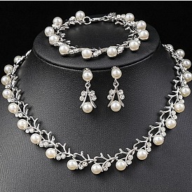 Ожерелья, браслеты и серьги-гвоздики из сплава, хрустальных страз и пластиковых жемчужин в форме листьев