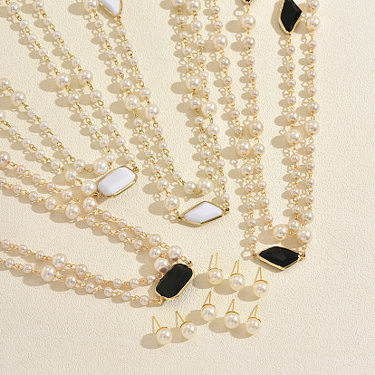 Женские комплекты сережек-гвоздиков из сплава и искусственного жемчуга, а также бус из бусин., золотые