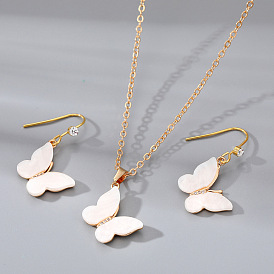 Exquisite Shell and Zircon Necklace with Diamond Butterfly Earrings - Versatile Jewelry for Women's Elegant Style