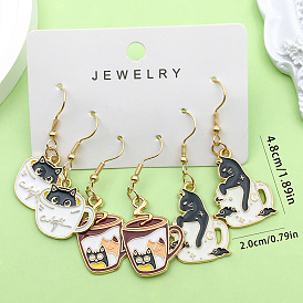 Серьги-подвески в форме кошки с чашкой 3 из цинкового сплава с эмалью