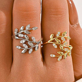 Кольца для женщин с микропаве из латуни и кубическими цирконами, лист