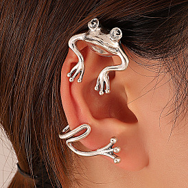 Vintage Ethnic Frog Ear Cuff with Creative Metal Design for Women