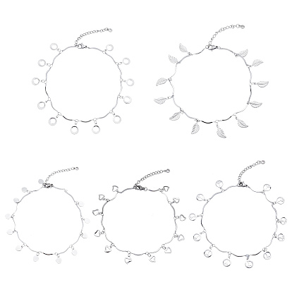 5 piezas 5 estilos 304 tobilleras con dijes de acero inoxidable, con cadenas de eslabones de barra, anillo / corazón / hoja / signo de la paz