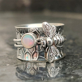 Vintage Bee-Inlaid White Sapphire Fashion Ring for Women, Insect Jewelry