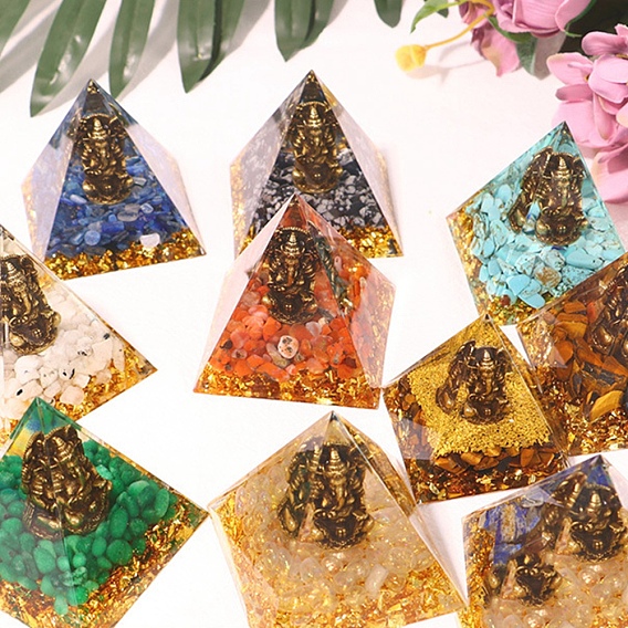 Генераторы энергии смолы оргонитовой пирамиды, чипсы из натуральных драгоценных камней рейки внутри для украшения стола домашнего офиса