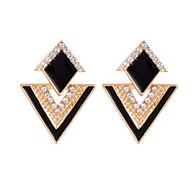 Серьги-гвоздики с подвесками из сплава в форме ромба и треугольника, украшенные кристаллами и стразами, с эмалью, золотые