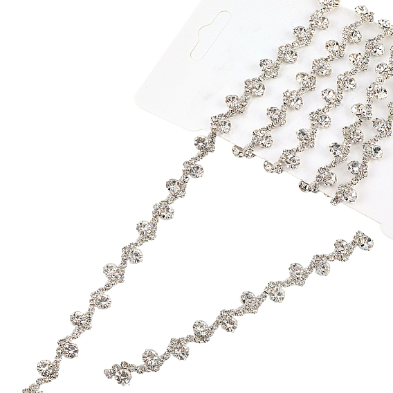 Цепочки из стеклянных стразов в форме буквы S и железных чашек