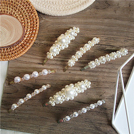 Elegant Pearl Flower Hair Clip for Women, Simple and Chic Diamond Barrette Accessory