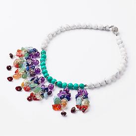 Colliers avec déclaration de bavoir perlé naturel, avec des chaînes de bordure en laiton et des fermoirs magnétiques strass alliage