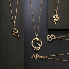 Stylish Snake Pendant Necklace for Men and Women - Retro Hip Hop European American Jewelry