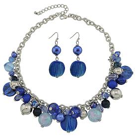 Комплекты из ожерелий с подвесками и серег-гвоздиков из сплава, стекла и пластика