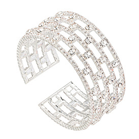 Luxury Diamond Claw Chain Bracelet with Multiple Spaced Openings - Handcrafted