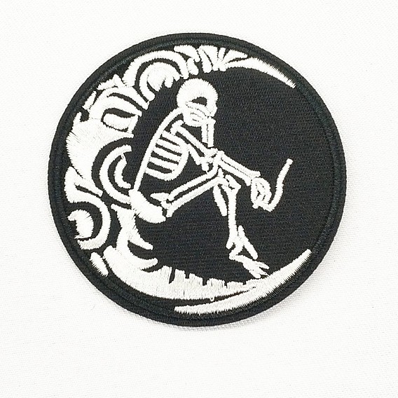 Computerized Embroidery Cloth Iron on/Sew on Patches, Costume Accessories, Appliques, Flat Round with Moon and Human Skeleton