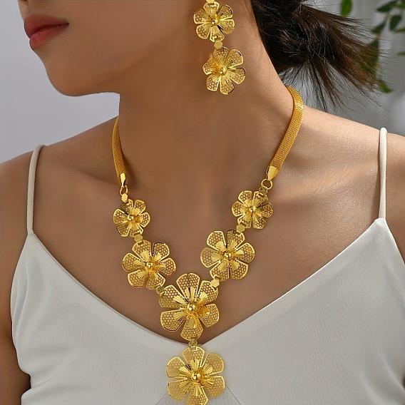 Ожерелья с подвесками из цветочного сплава и серьги-гвоздики