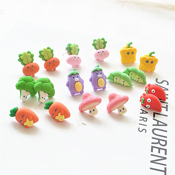 Серьги-гвоздики из смолы и сплава