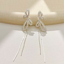Серьги-гвоздики из латуни и пластиковых жемчужин с кружевным бантиком, серьги со стразами для женщин