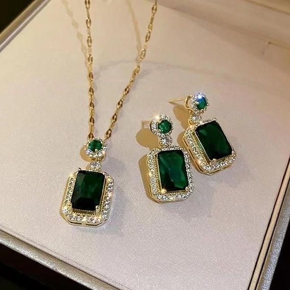 Прямоугольные латунные серьги и ожерелья с подвесками из кубического циркония