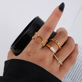 Adjustable Geometric Chain Ring with Minimalist Design - Chic, Artistic, Statement Piece.