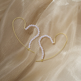 Fashionable Heart-shaped Pearl Ear Cuffs - Simple, Delicate, Lovely Girl's Ear Decor.