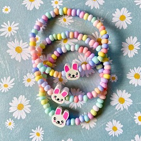 Браслеты из акрила в виде пасхального кролика и круглых бусин для девочки.
