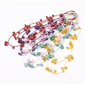 Colliers étagés en corde de polyester cirée, avec des perles de pierres gemmes naturelles et des résultats en laiton et en fer, platine