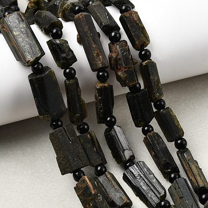 Бусы из натурального зеленого турмалина, круглые и самородки