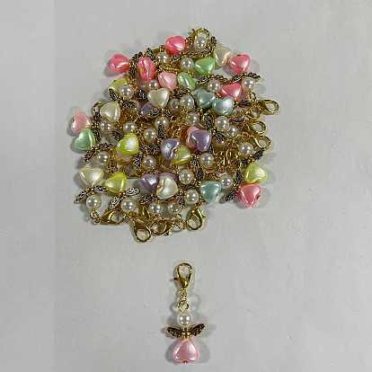32Piezas de ángel de imitación de perla acrílica con decoraciones colgantes de aleación, con cierre de langosta