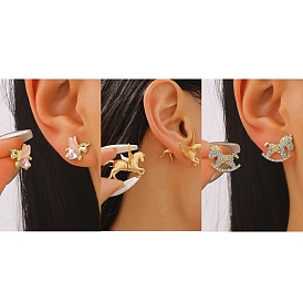 Латунь серьги, со стразами, эмалью и булавками из нержавеющей стали.