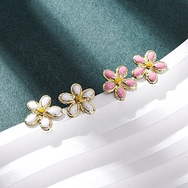 Серьги-гвоздики в виде цветка из латуни, с эмалью, долговечный, стойки покрытие, без свинца и без кадмия