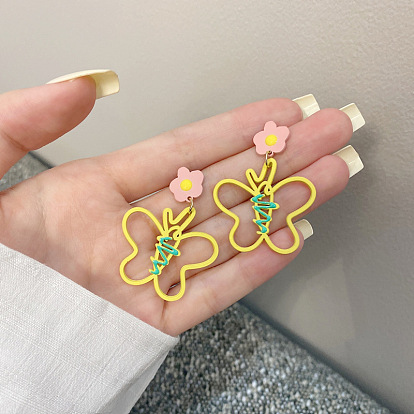 Сплав мотаться серьги стержня, Бабочка с цветком