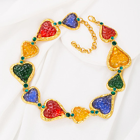 Colorful Heart-shaped Resin Collar Necklace for Women, Fashionable and Stylish Sweater Chain Jewelry