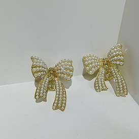 Elegant Metal Pearl Hair Clip with Bow - Chic, Graceful, Fairy-like.
