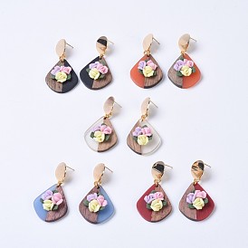 Pendientes de resina y madera., Pendientes hechos a mano con flor de porcelana y latón., tuercas de plástico, gota