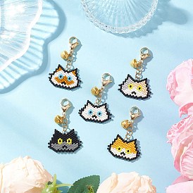 5 шт. подвески ручной работы из стеклянных бусин в форме кошачьей головы, с карабинами из сплава и подвеской в виде колокольчика