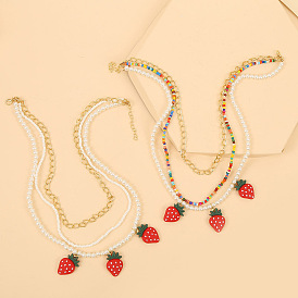 Collier de fraises perlé multicouche à la mode - bijoux pendentif de fruits faits à la main