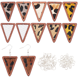 Olycraft 12pcs 6 pendentifs en cuir de vachette écologiques de style, avec du bois teint, triangle avec imprimé léopard, avec anneaux ouverts en fer et crochets pour boucles d'oreilles