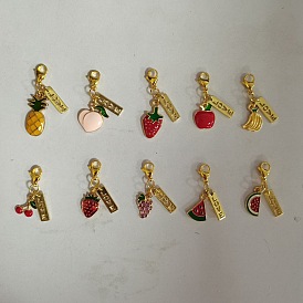 10 piezas 10 estilo fruta tema aleación esmalte colgante decoraciones, con colgante de latón con la palabra amor y 304 cierres de pinza de langosta de acero inoxidable, dijes con clip