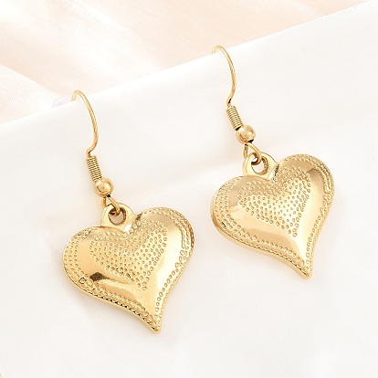 304 boucles d'oreilles pendantes en acier inoxydable pour femmes, cœur