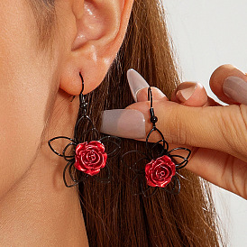 Сплав мотаться серьги, цветок розы