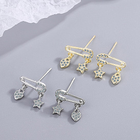 Cute Heart-shaped Earrings with Diamond - Elegant and Charming Ear Studs.