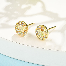 Плоские круглые серьги-гвоздики с бабочкой из латуни с микропаве из прозрачных кубических цирконий, стойки покрытие, долговечный, без свинца и без кадмия