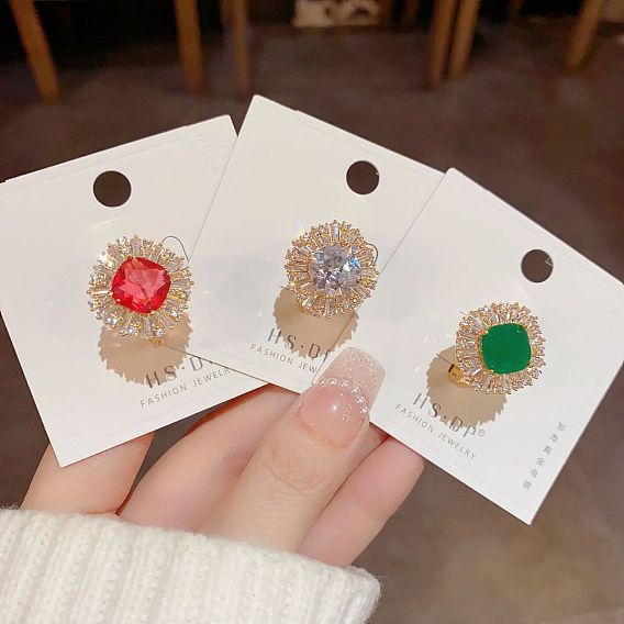 Специальные латунные кольца с кубическим цирконием, цветок