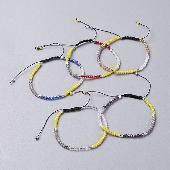 Glasgeflochtene Perlenarmbänder galvanisieren, mit Messingperlen und Nylonfaden