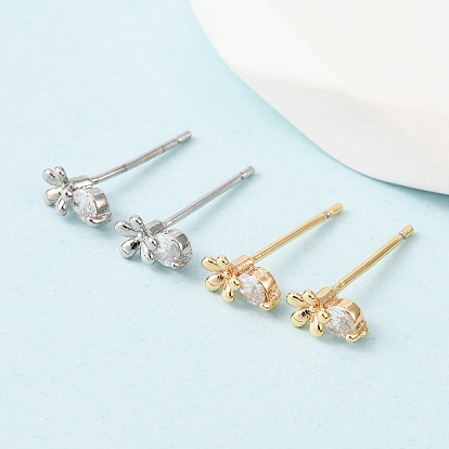 Серьги-гвоздики в форме цветка с микропаве из прозрачных кубических цирконий из латуни