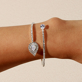 Fashionable and Sexy Waterdrop Diamond Bracelet - Nightclub Shining Hand Ornament.