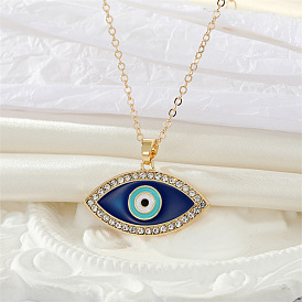 Vintage Evil Eye Sweater Chain Necklace with Turkish Blue Eye Pendant and European Water Drill Decoration