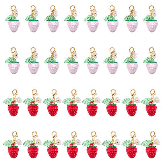 32pcs décorations pendentif fraise en acrylique transparent, avec des perles d'imitation en plastique ABS et des fermoirs mousquetons en alliage de zinc